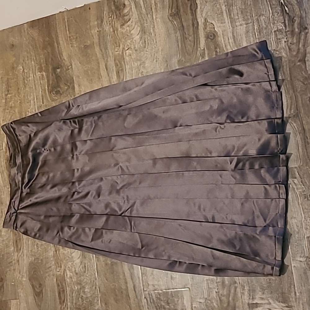 Escada Dark Gray Pleated Midi Skirt US Size 6